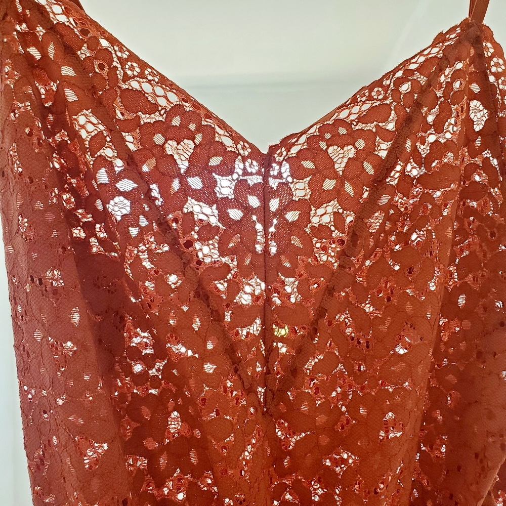 VS lace romper - Picture 7 of 7